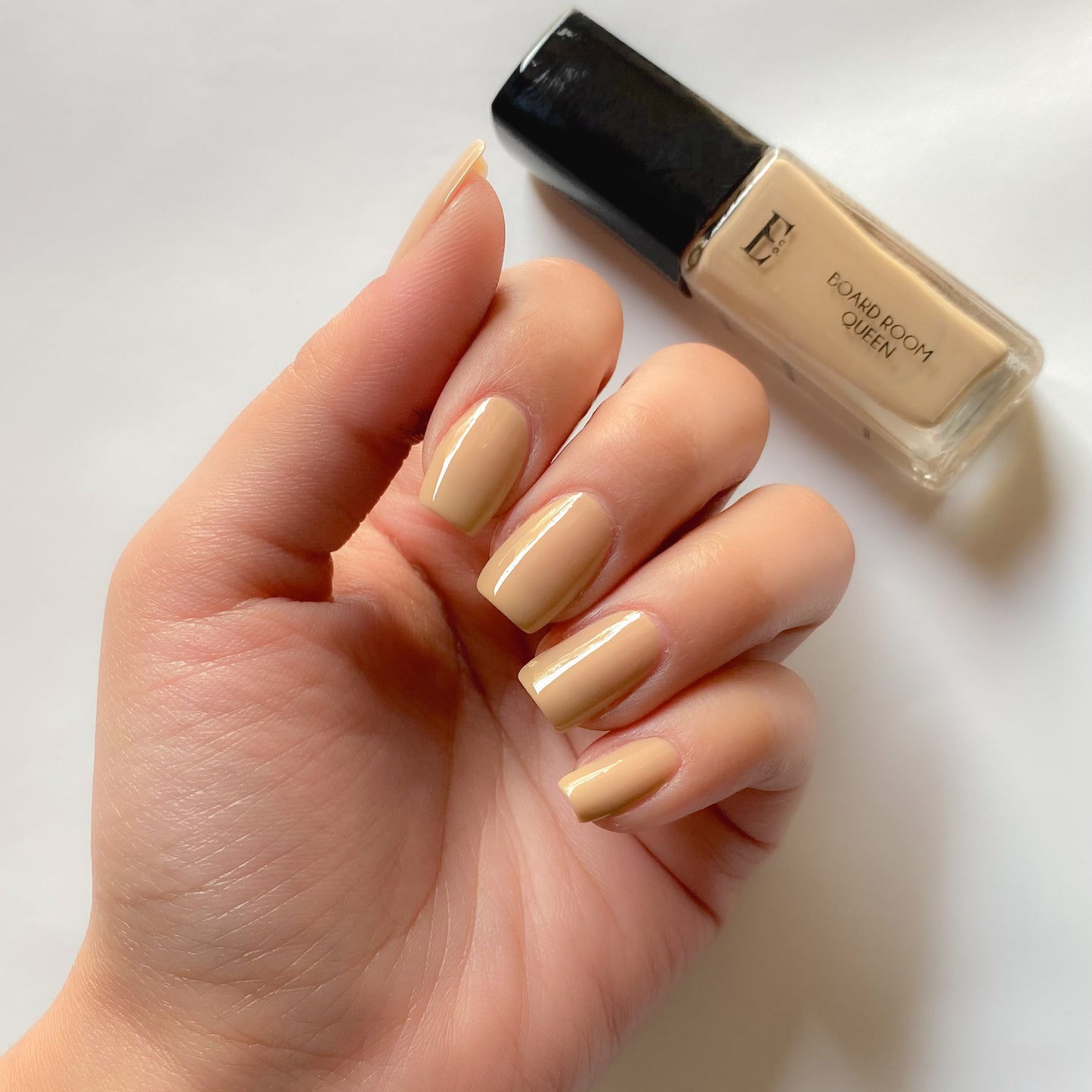 Board Room Queen Vegan Nail Polish – Nude Brown, Gel-Like Finish, Chip-Resistant, Non-Yellowing, Long-Lasting Shine