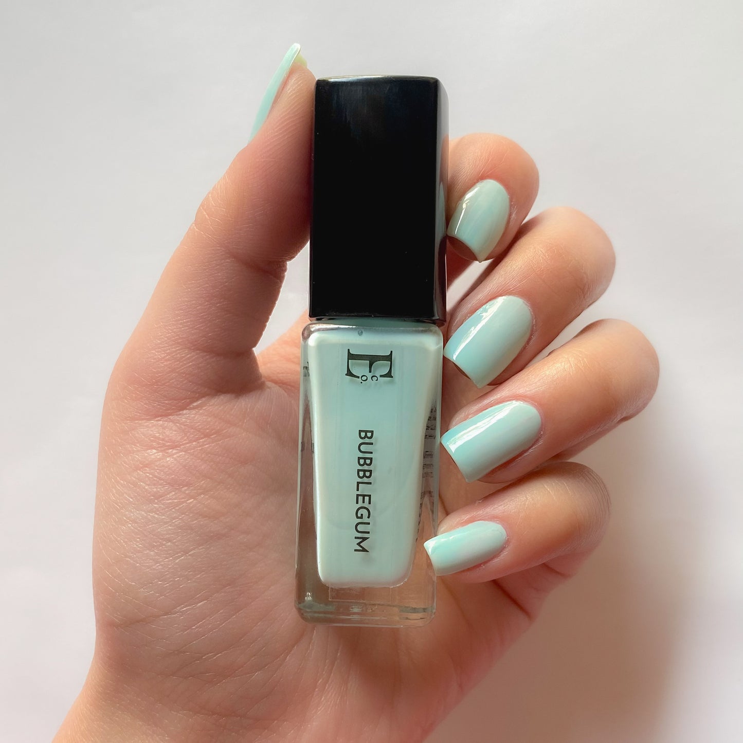 Bubblegum Vegan Nail Polish – Blue Pastel, Gel-Like, Chip-Resistant, Shiny Finish, Strengthens Nails