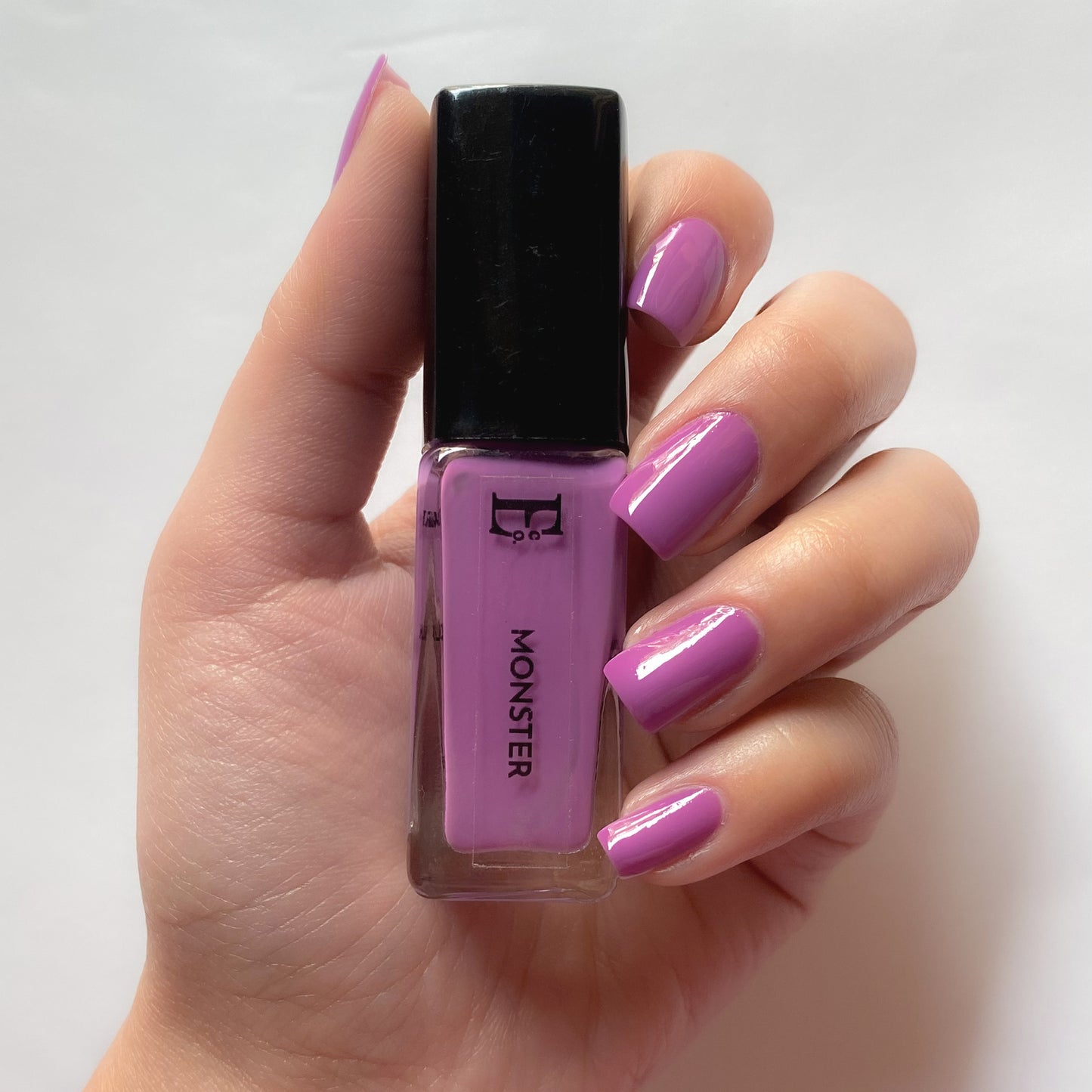 Monster Vegan Purple Nail Polish – Chip-Resistant, Non-Yellowing, Gel-Like Shine, Long-Lasting, Neon