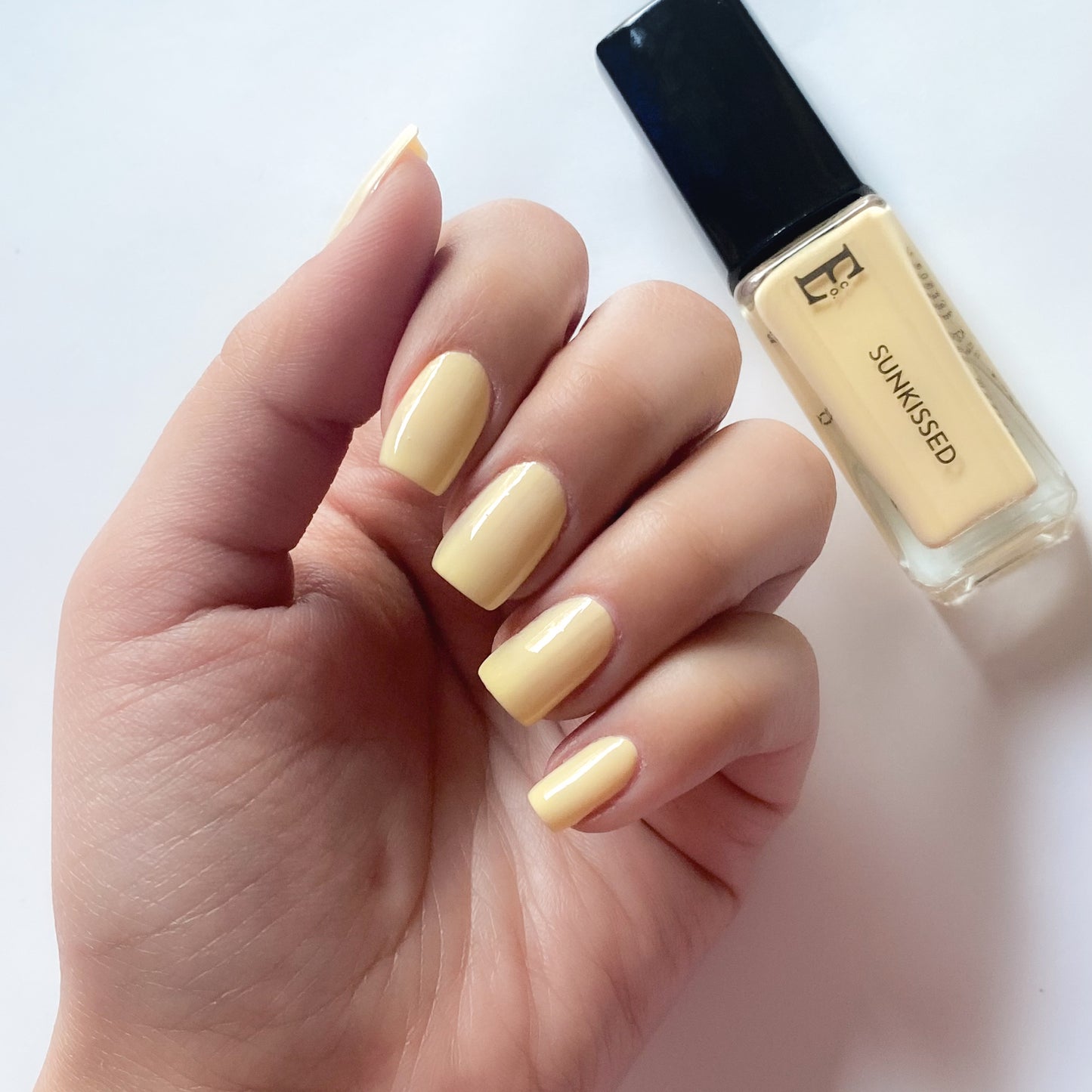 Sunkissed Vegan Pastel Yellow Nail Polish – Chip-Resistant, Gel-Like Shine, Long-Lasting, Strengthens Nails