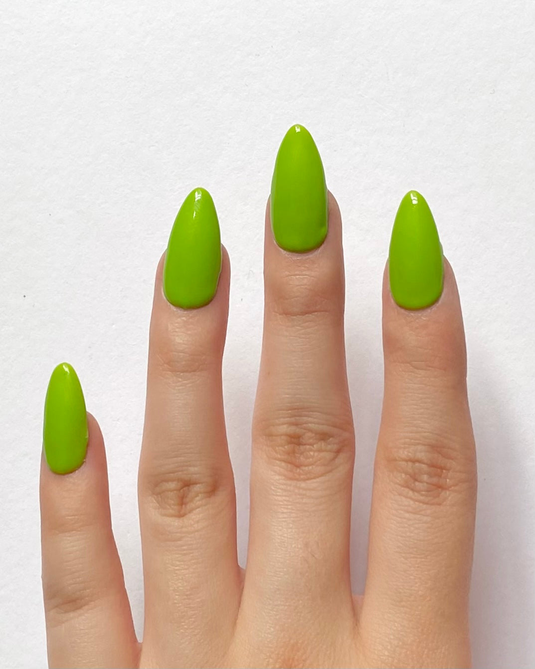 GREEN APPLE SODA GEL POLISH