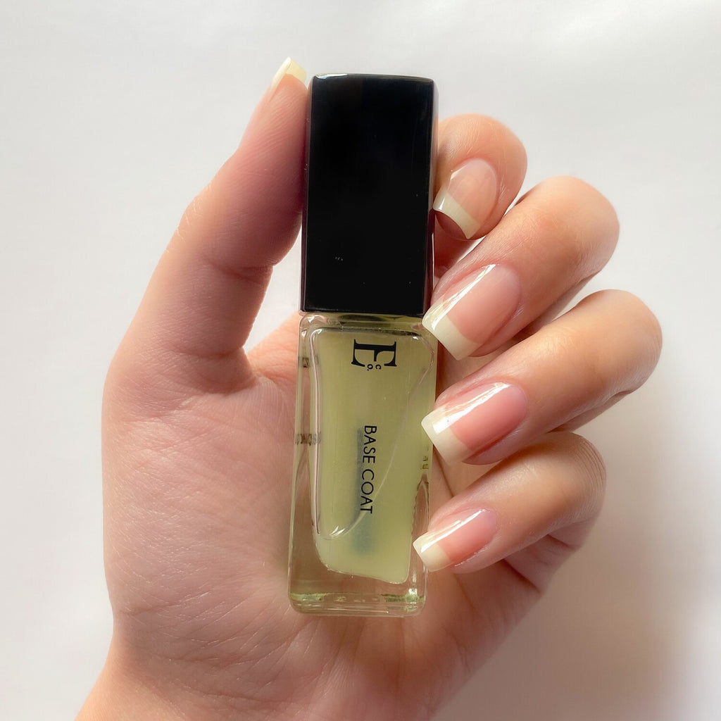 Base Coat Vegan Nail Polish – Long-Lasting Transparent Nail Primer, Protects Against Staining, For Fragile Nails