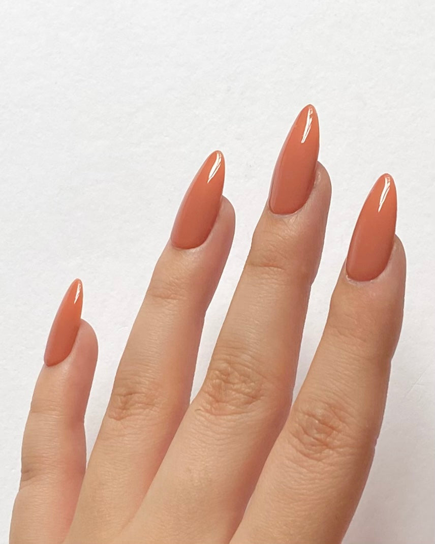 Macademia Gel Polish – Rustic Brown, Cozy Warm Shade, Streak-Free Application for Natural & Acrylic Nails