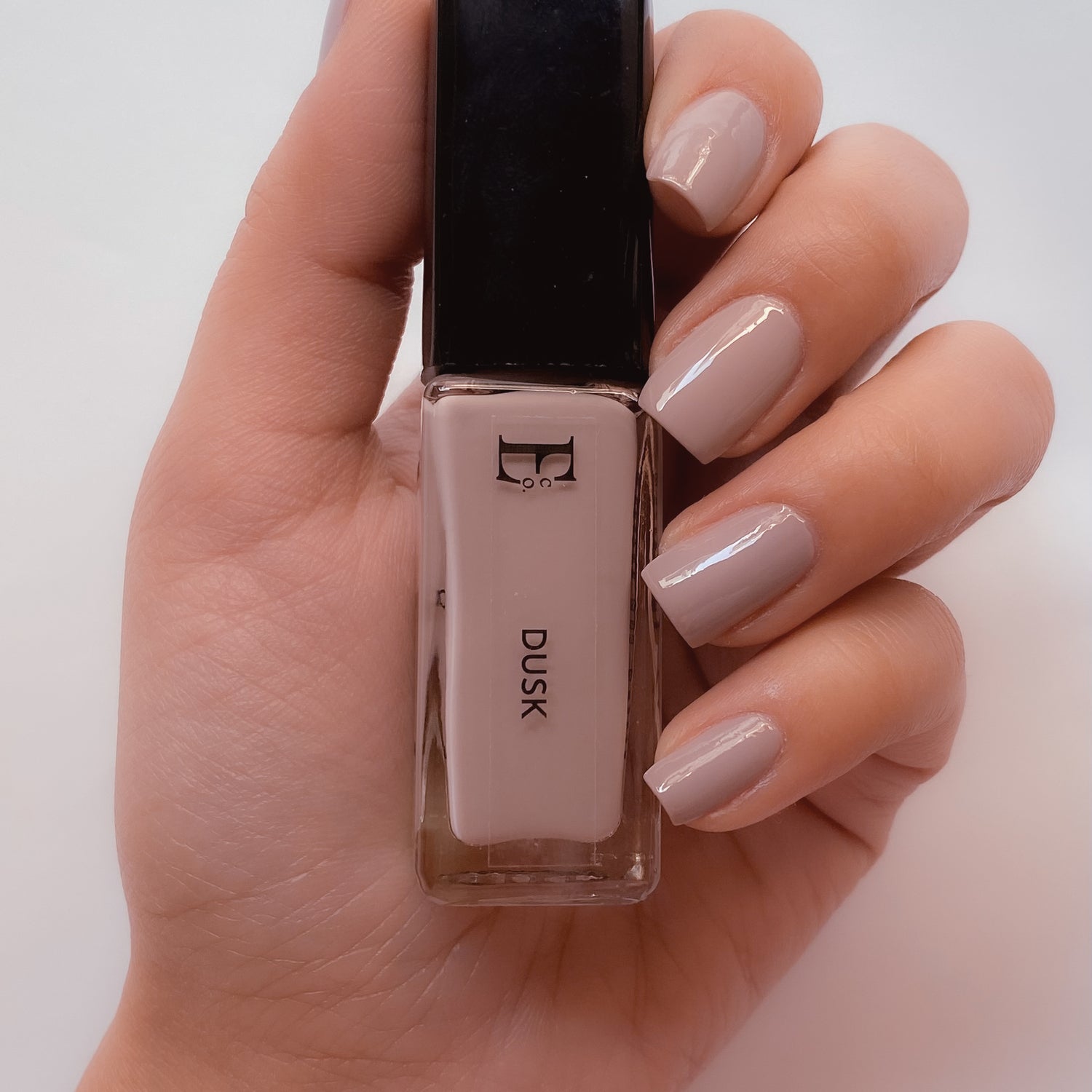Dusk Vegan Nude Nail Polish – Chip-Resistant, Non-Yellowing, Gel-Like Shine, Long-Lasting