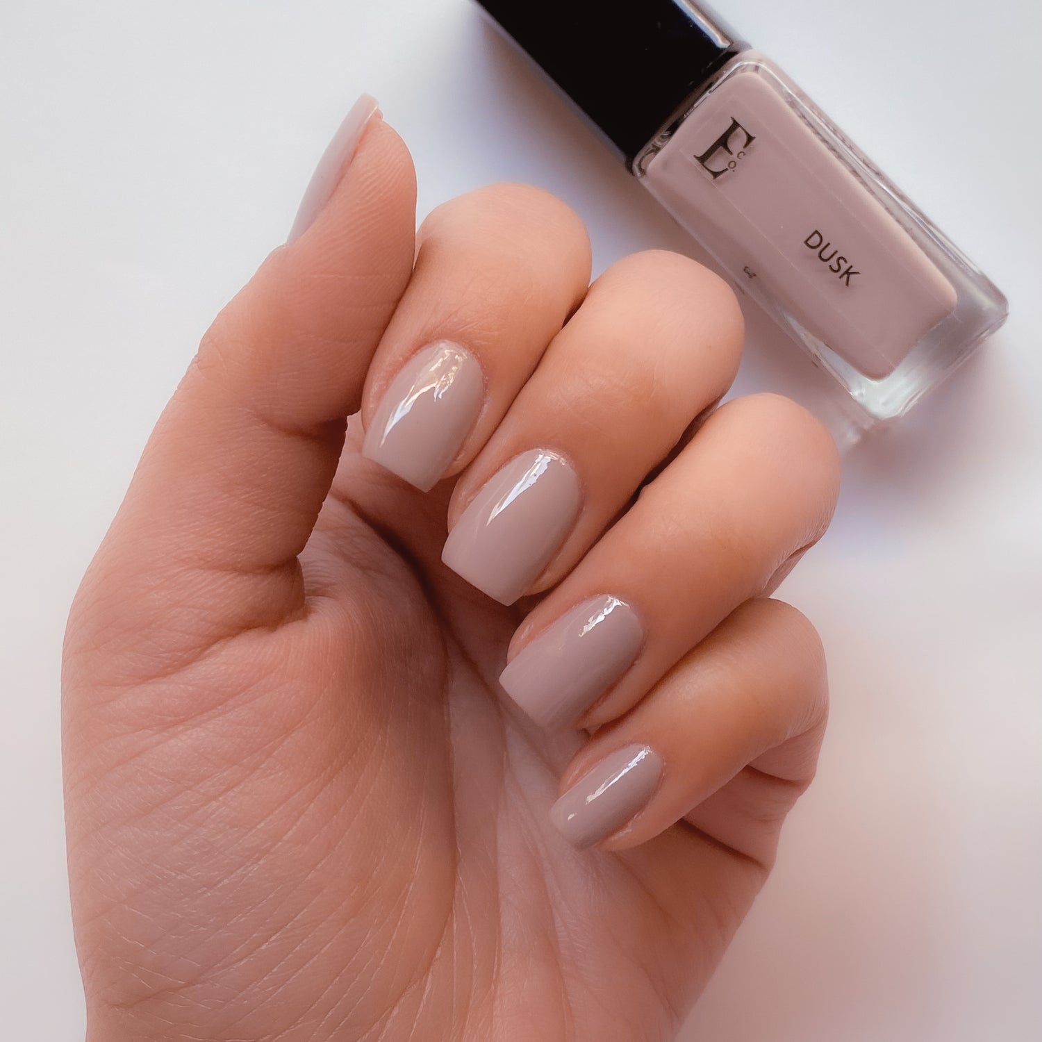 Dusk Vegan Nude Nail Polish – Chip-Resistant, Non-Yellowing, Gel-Like Shine, Long-Lasting